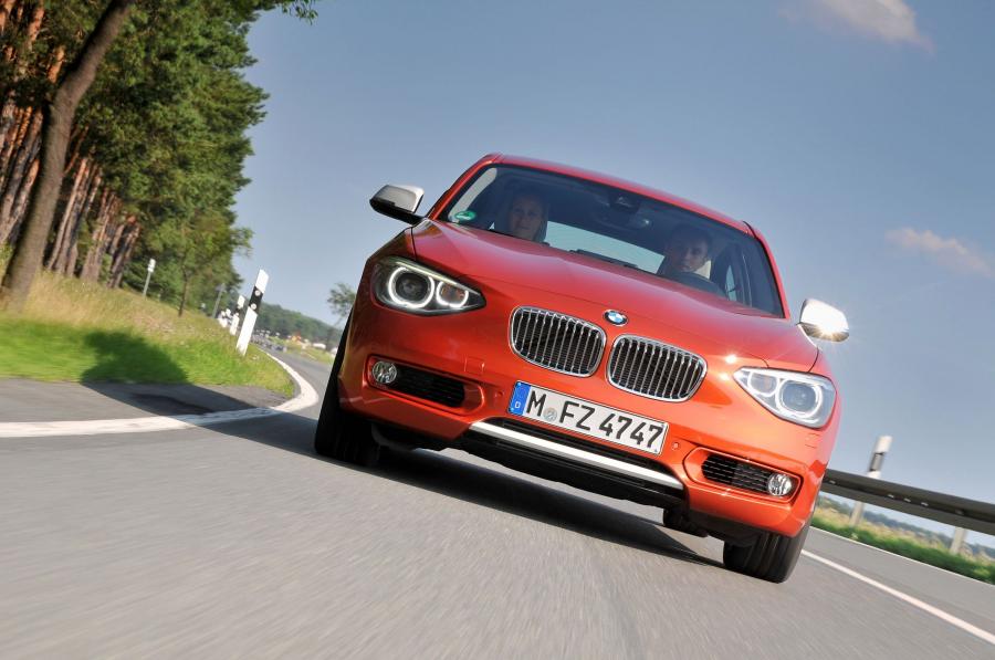  BMW 1-Series Urban Line 2012 года  (фото 64 из 82)